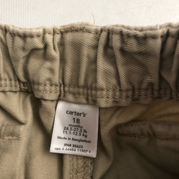 Carter’s khaki cargo shorts 18 mo - Picture 2 of 2